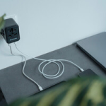 UTA-02 Adaptador universal de viaje 20W – USB-C, USB-A - Imagen 2